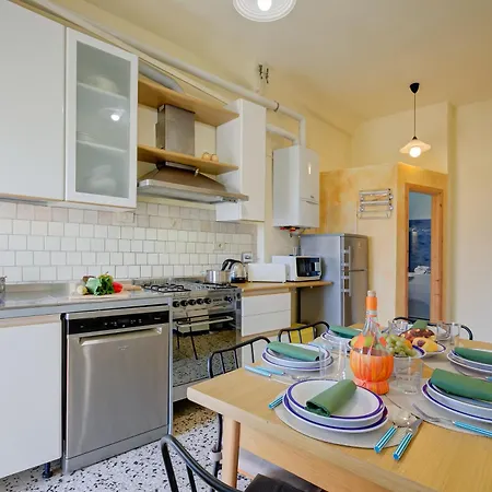 Daire Ca Moretto Sea-view Terrace Flat In - Happy